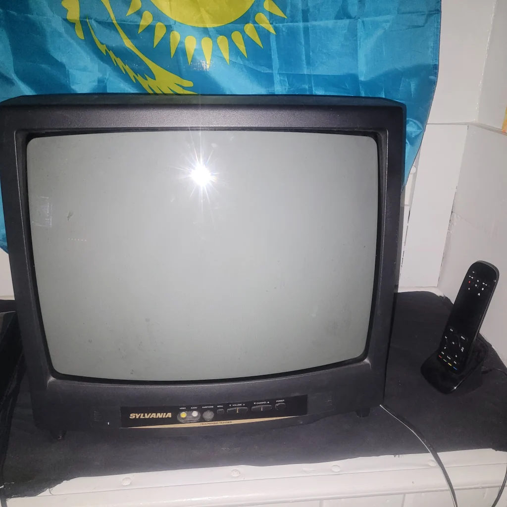 A 19-inch Sylvania CRT television, front view