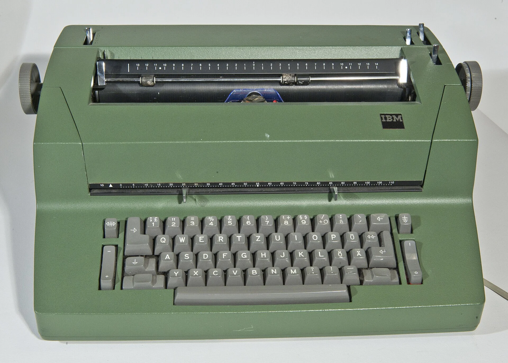 An IBM Selectric II electric typewriter